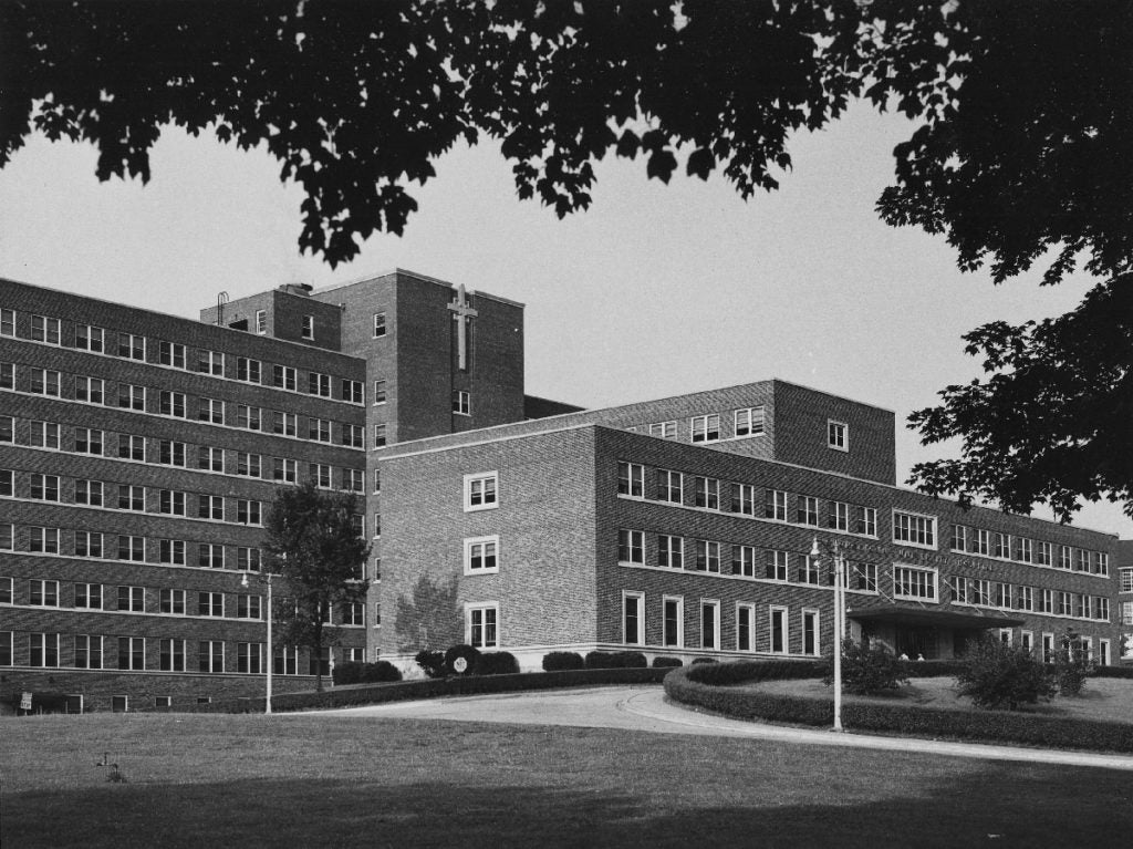 An image of the exterior of Georgetown University Hospital in 1950 (Courtesy Digital Georgetown, Bob Young Jr., Georgetown University Archives)